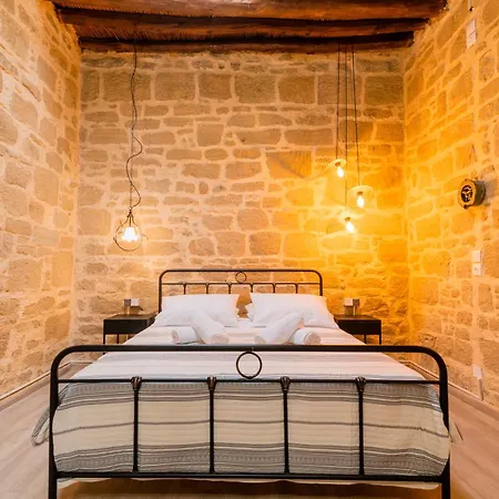 Manolis And Anna's House